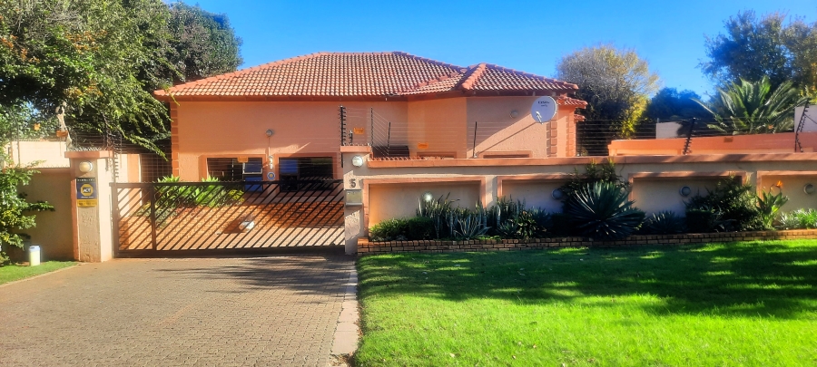 4 Bedroom Property for Sale in Sunward Park Gauteng