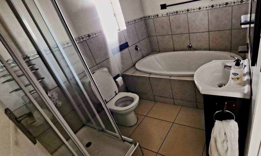 4 Bedroom Property for Sale in Sunward Park Gauteng