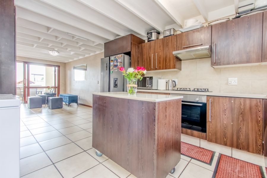 2 Bedroom Property for Sale in Broadacres Gauteng