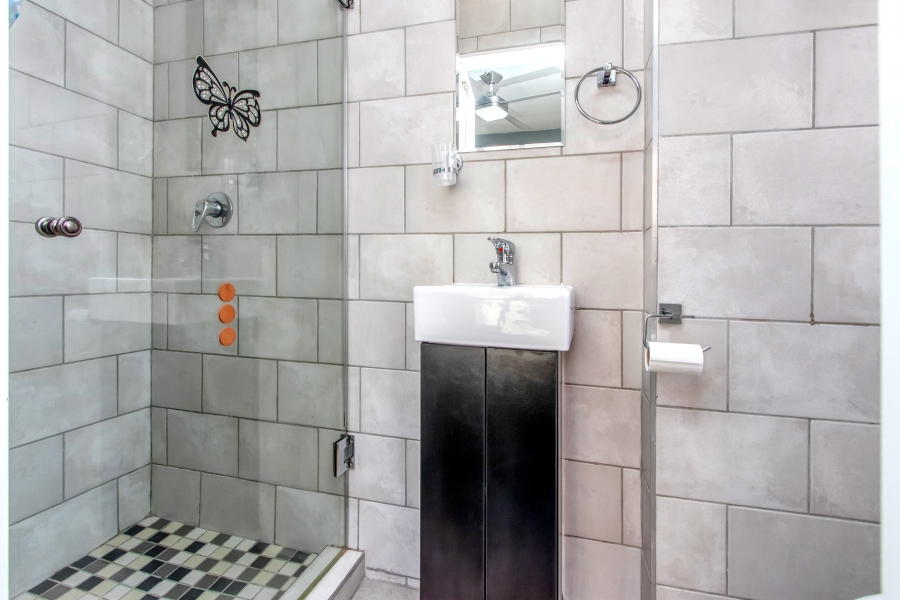 2 Bedroom Property for Sale in Broadacres Gauteng