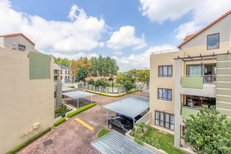 2 Bedroom Property for Sale in Broadacres Gauteng