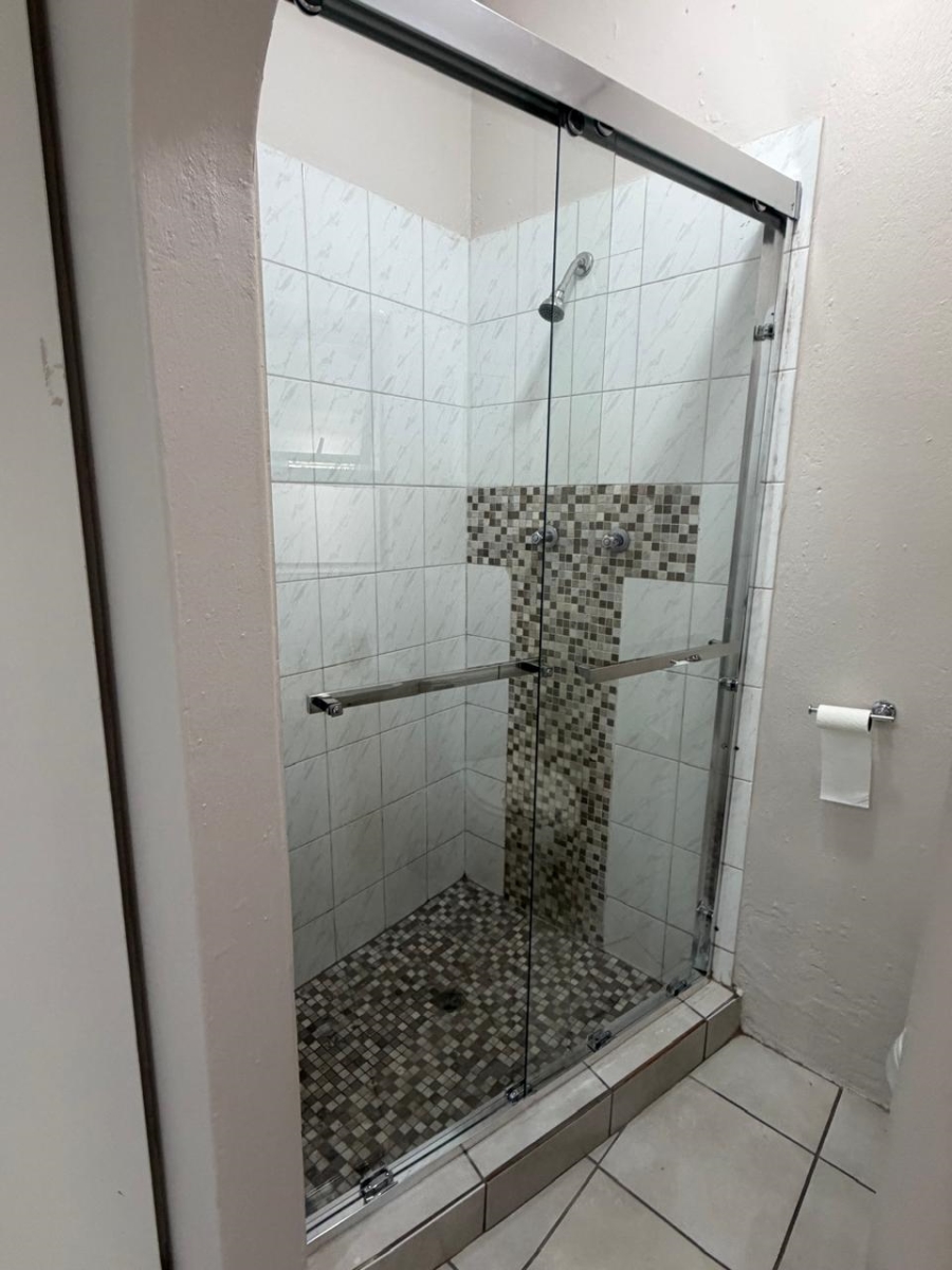 To Let 1 Bedroom Property for Rent in Sunward Park Gauteng