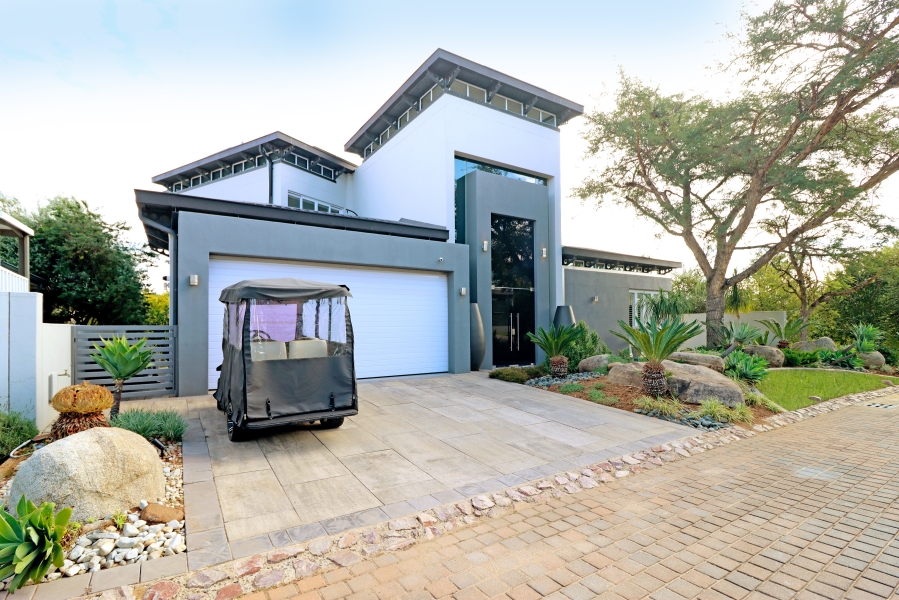 To Let 4 Bedroom Property for Rent in Waterfall Country Village Gauteng