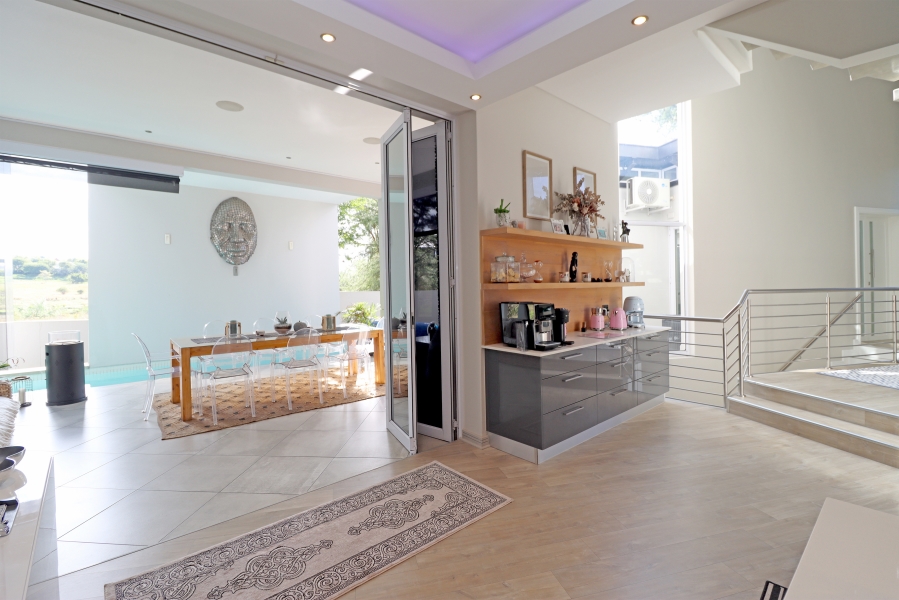To Let 4 Bedroom Property for Rent in Waterfall Country Village Gauteng