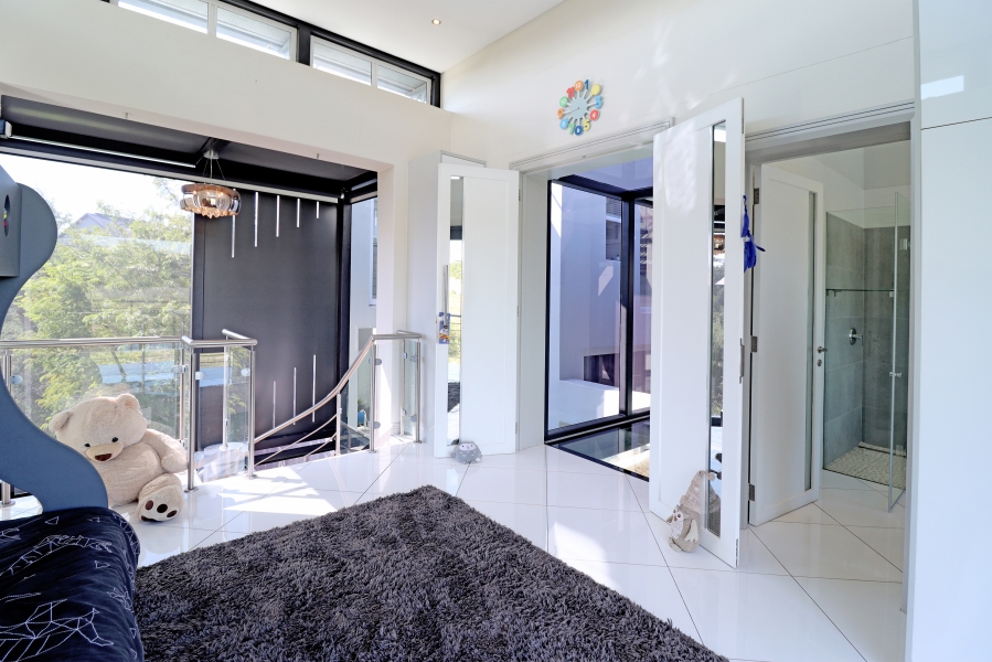 To Let 4 Bedroom Property for Rent in Waterfall Country Village Gauteng