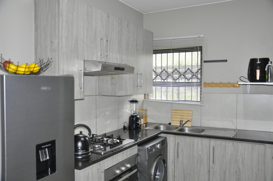 1 Bedroom Property for Sale in Glen Austin Gauteng