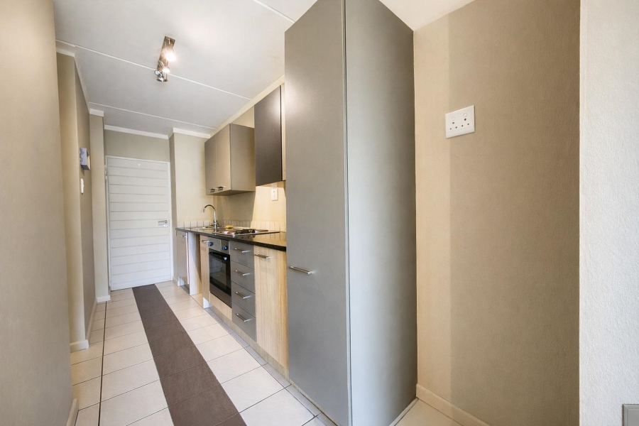 To Let 1 Bedroom Property for Rent in The Paddocks Gauteng