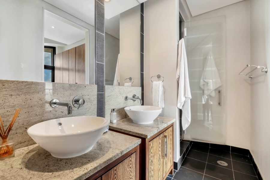 To Let 2 Bedroom Property for Rent in Sandown Gauteng