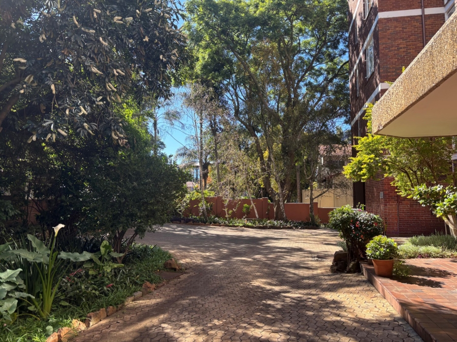 2 Bedroom Property for Sale in Illovo Gauteng