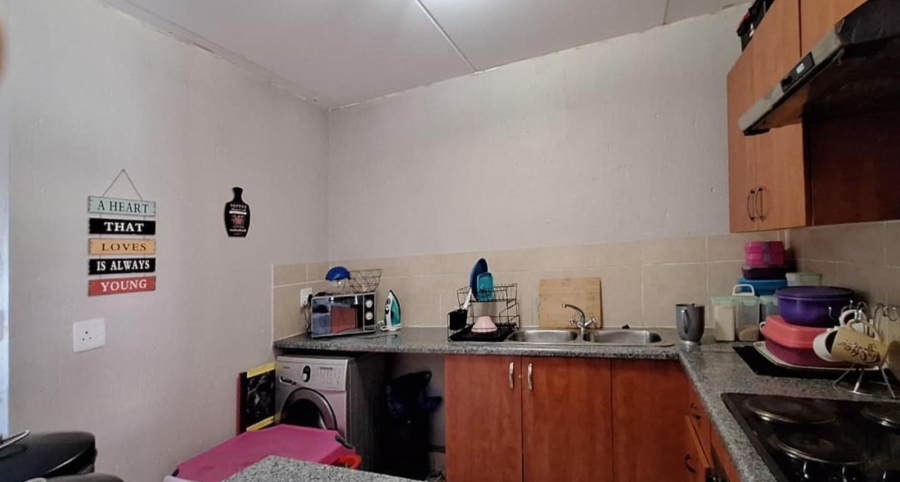 2 Bedroom Property for Sale in Comet Gauteng