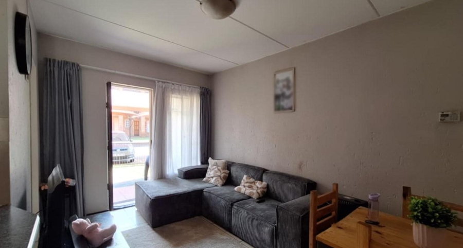 2 Bedroom Property for Sale in Comet Gauteng