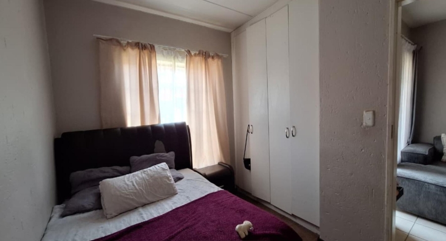 2 Bedroom Property for Sale in Comet Gauteng