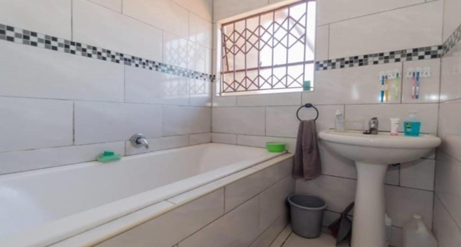 3 Bedroom Property for Sale in Alliance Gauteng