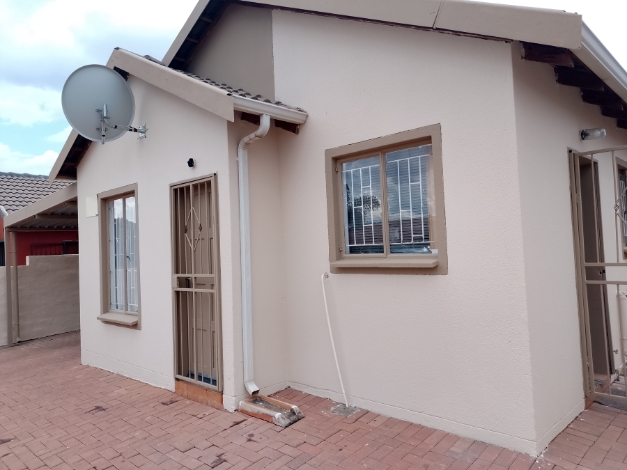 3 Bedroom Property for Sale in Gem Valley Gauteng