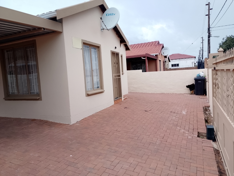 3 Bedroom Property for Sale in Gem Valley Gauteng
