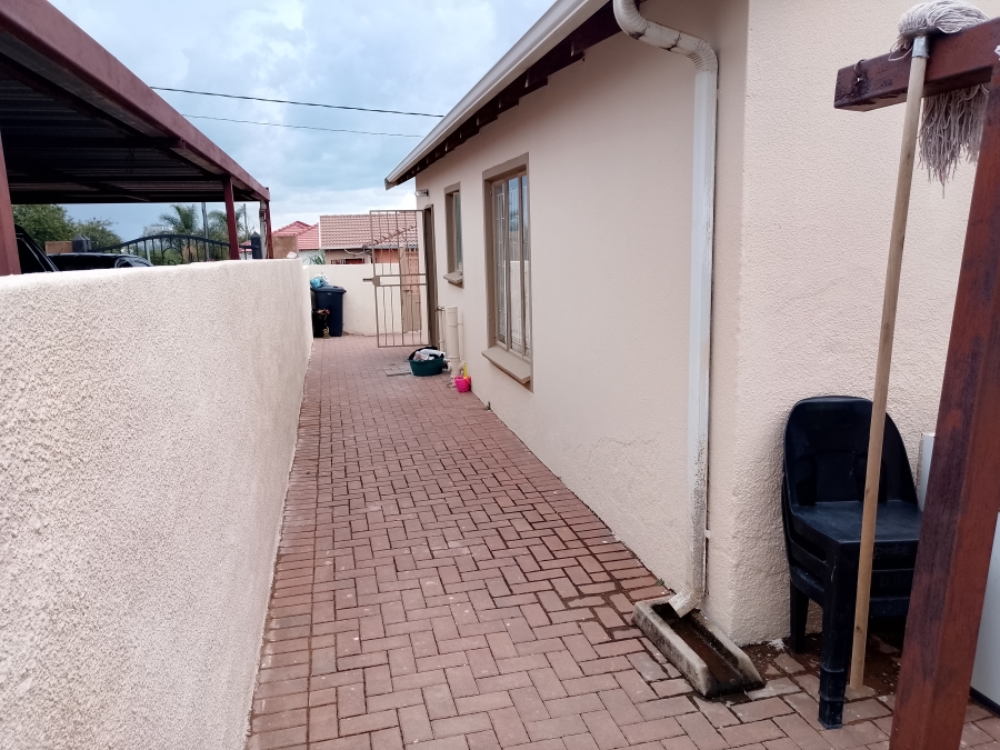 3 Bedroom Property for Sale in Gem Valley Gauteng