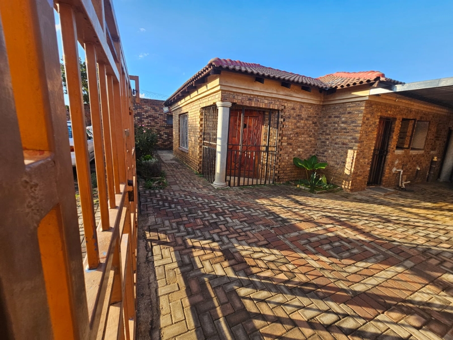 3 Bedroom Property for Sale in Danville Gauteng