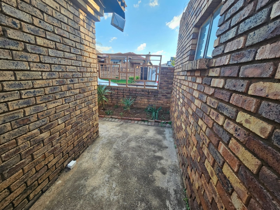 3 Bedroom Property for Sale in Danville Gauteng