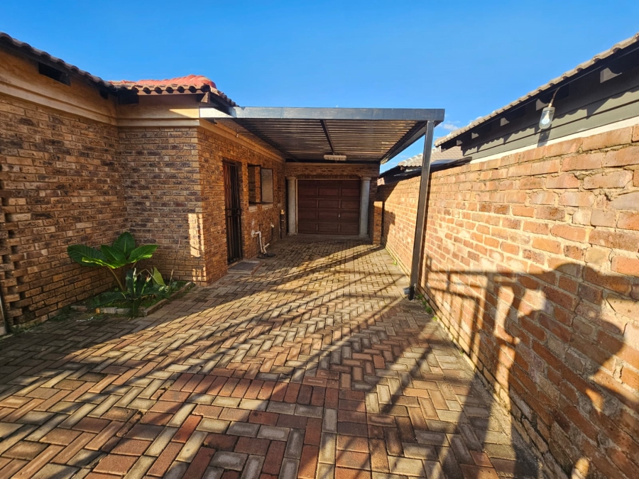 3 Bedroom Property for Sale in Danville Gauteng