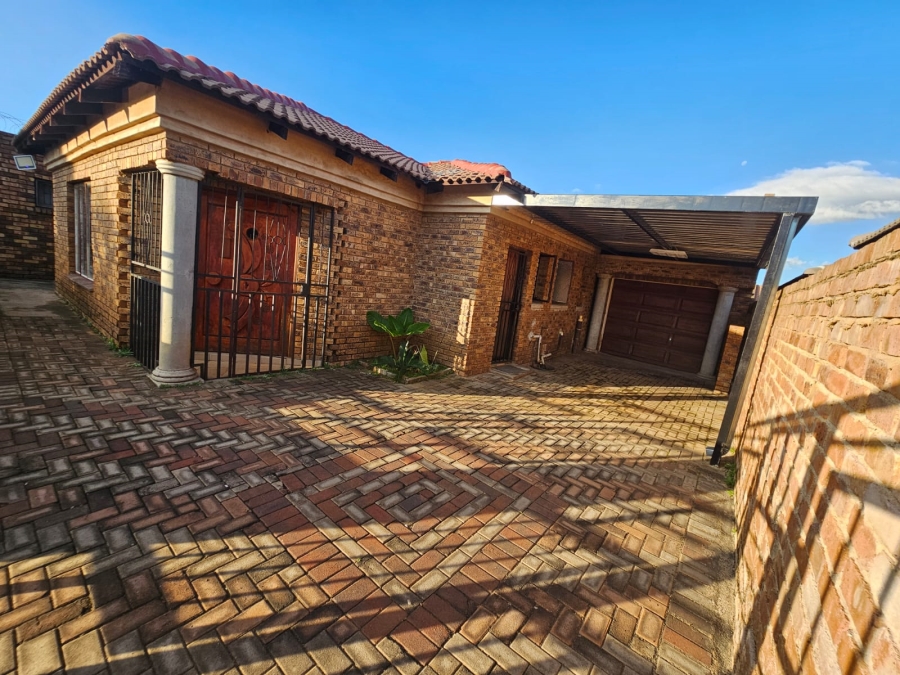 3 Bedroom Property for Sale in Danville Gauteng