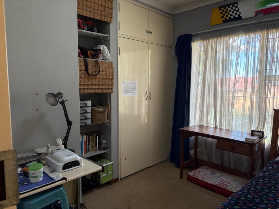 3 Bedroom Property for Sale in Glenvista Gauteng