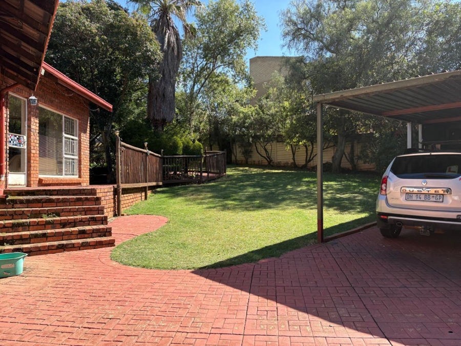 3 Bedroom Property for Sale in Glenvista Gauteng