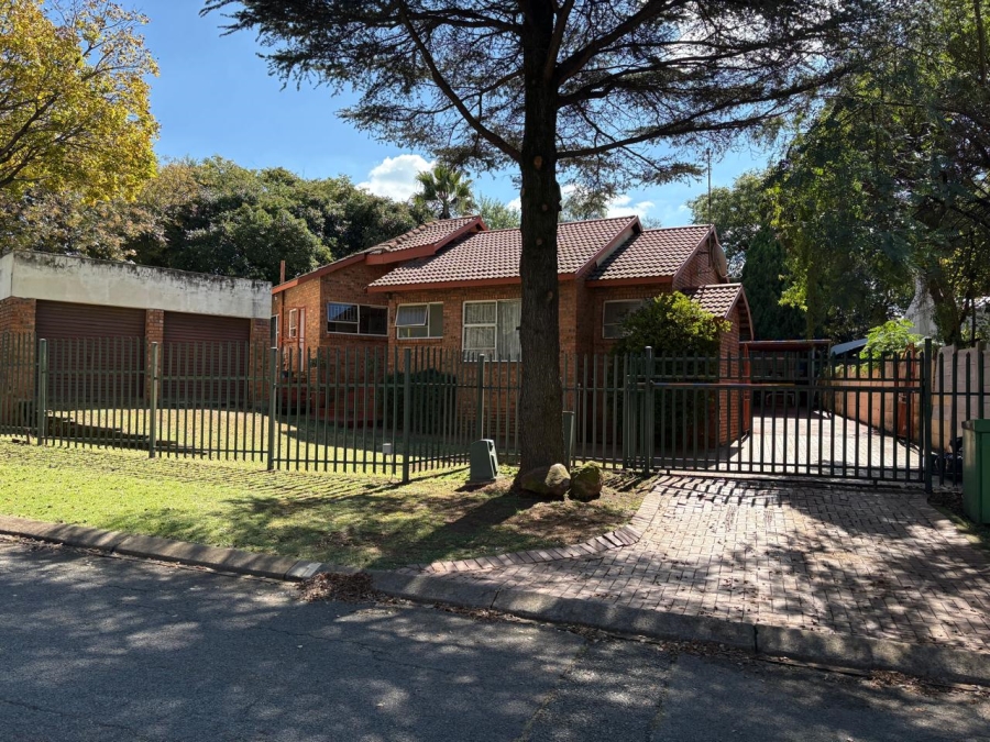 3 Bedroom Property for Sale in Glenvista Gauteng