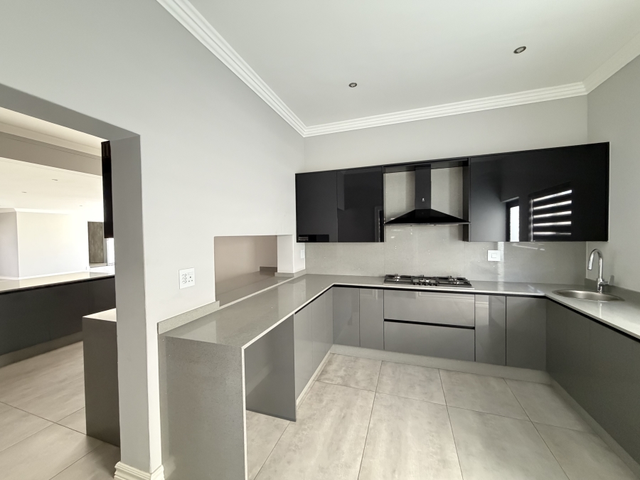 4 Bedroom Property for Sale in Eye of Africa Gauteng