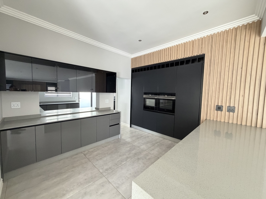 4 Bedroom Property for Sale in Eye of Africa Gauteng