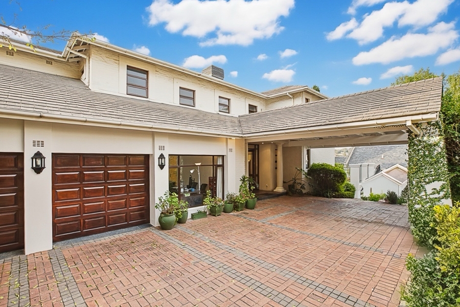 To Let 4 Bedroom Property for Rent in Bryanston Gauteng