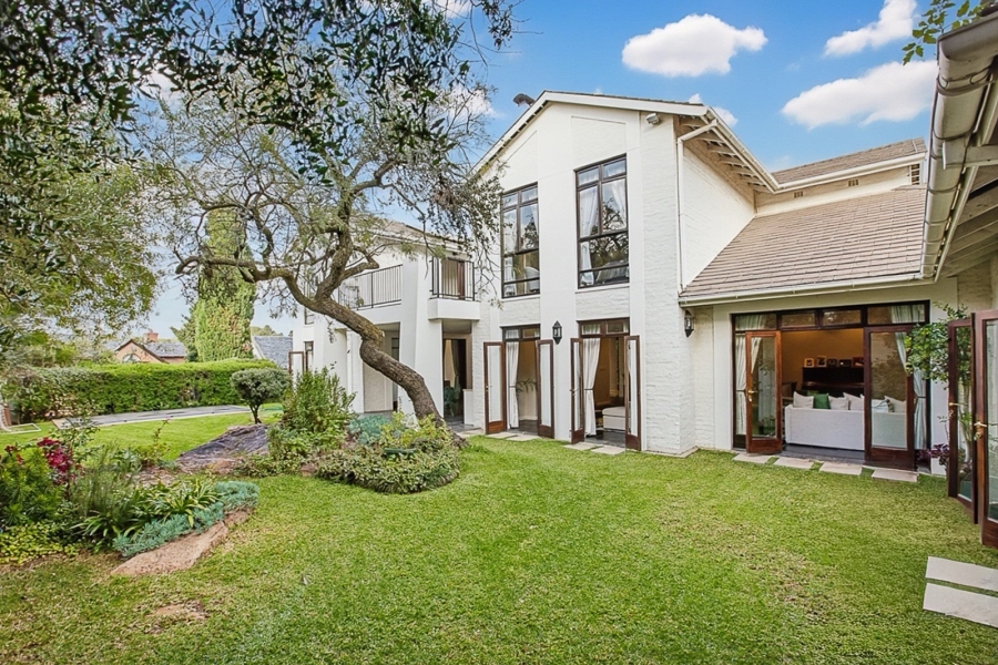 To Let 4 Bedroom Property for Rent in Bryanston Gauteng