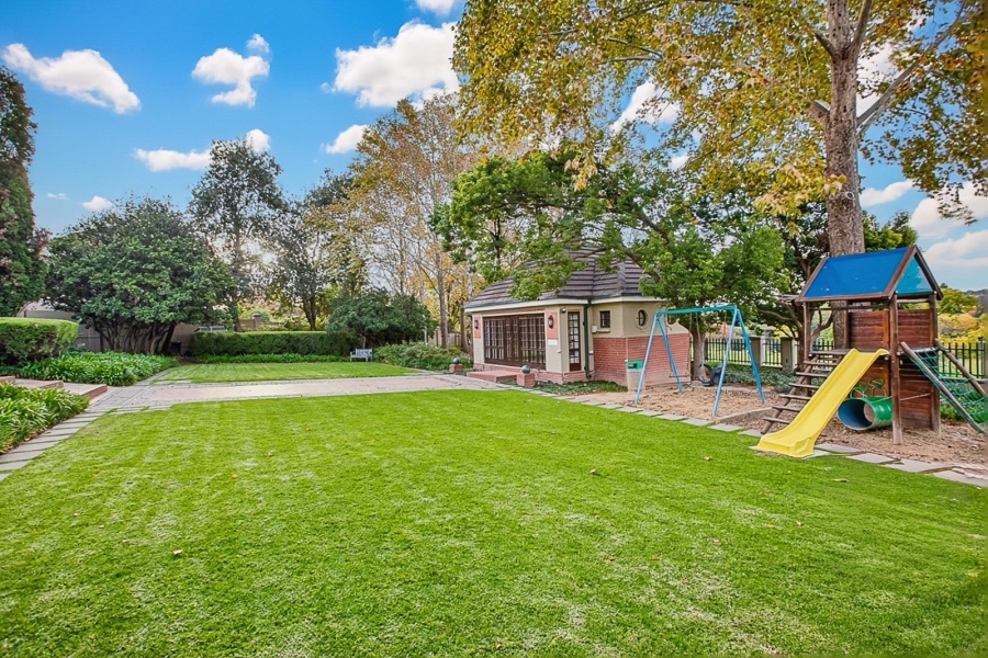 To Let 4 Bedroom Property for Rent in Bryanston Gauteng