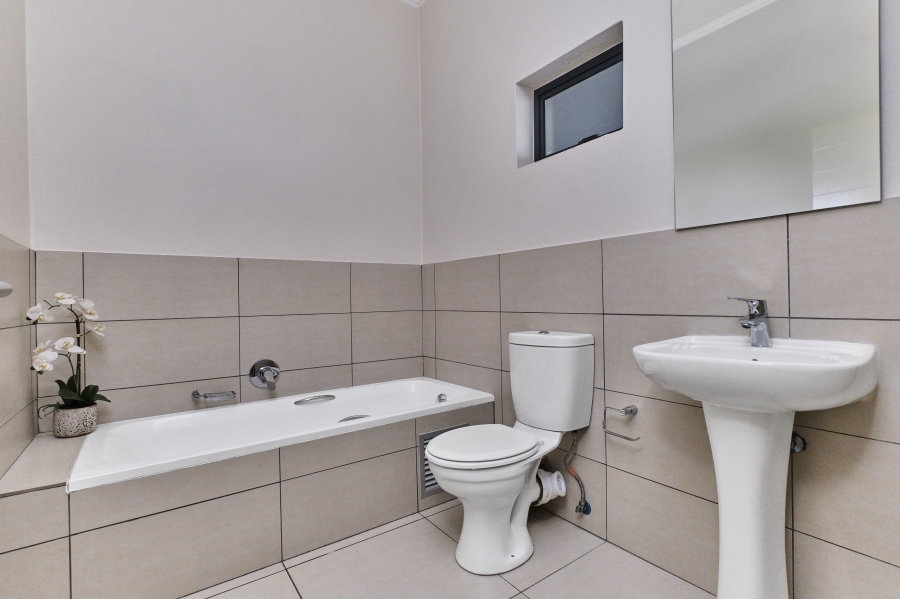 2 Bedroom Property for Sale in Jackal Creek Golf Estate Gauteng