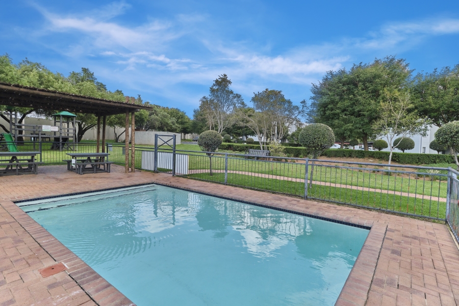 2 Bedroom Property for Sale in Jackal Creek Golf Estate Gauteng