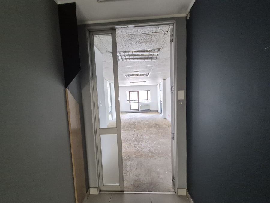 To Let Commercial Property for Rent in Hyde Park Gauteng