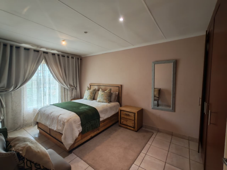 4 Bedroom Property for Sale in Annlin Gauteng