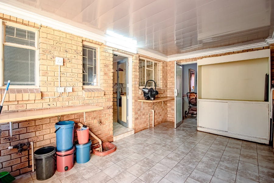 4 Bedroom Property for Sale in Sinoville Gauteng