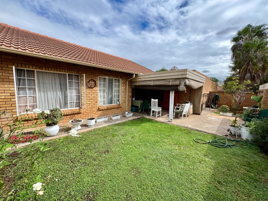 2 Bedroom Property for Sale in Sinoville Gauteng