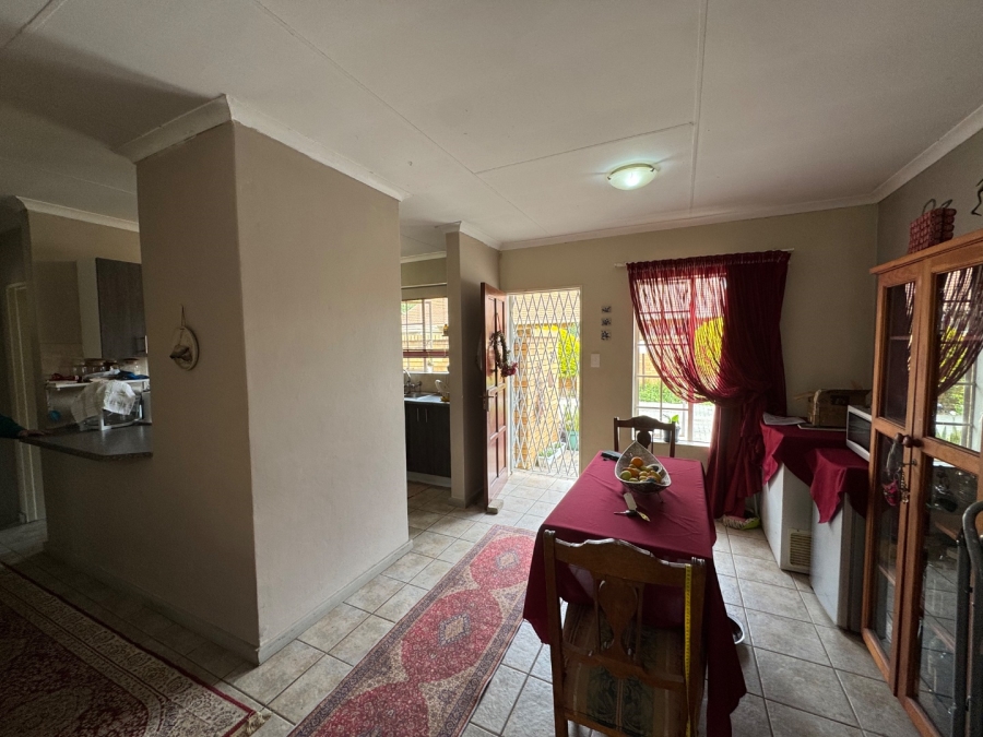2 Bedroom Property for Sale in Sinoville Gauteng