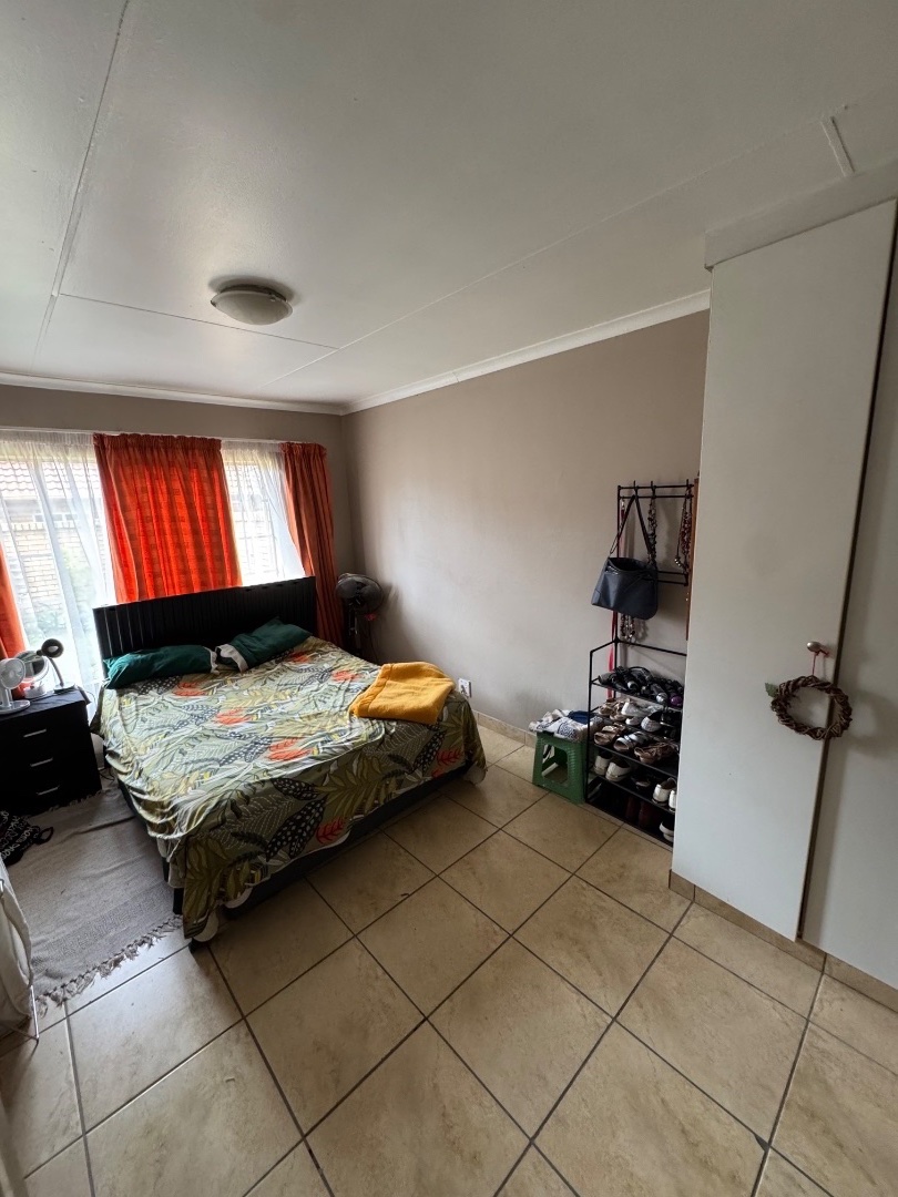 2 Bedroom Property for Sale in Sinoville Gauteng