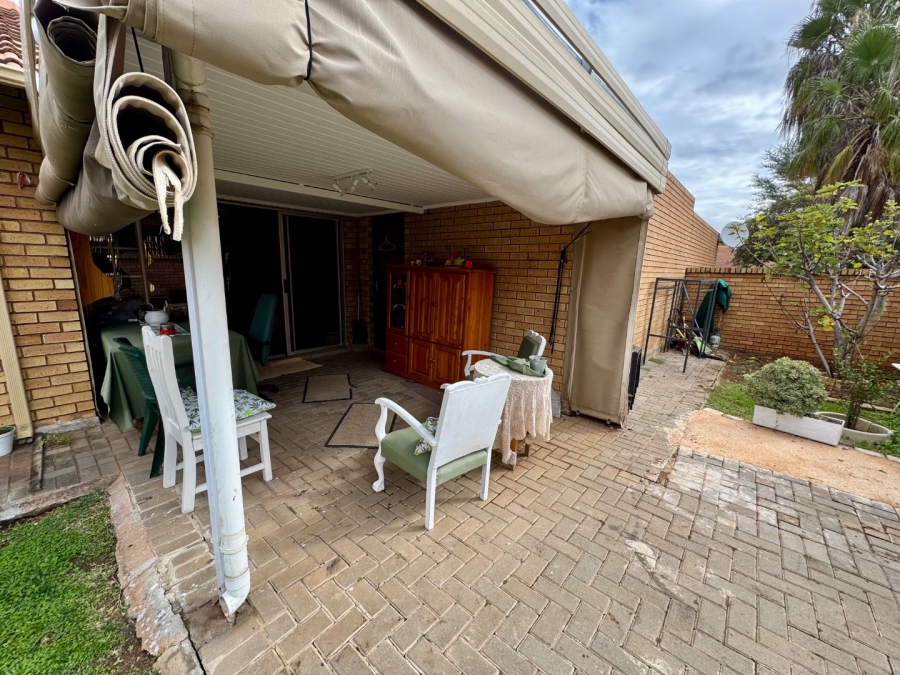 2 Bedroom Property for Sale in Sinoville Gauteng