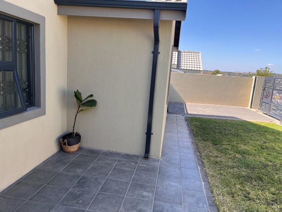 3 Bedroom Property for Sale in Kya Sands Gauteng