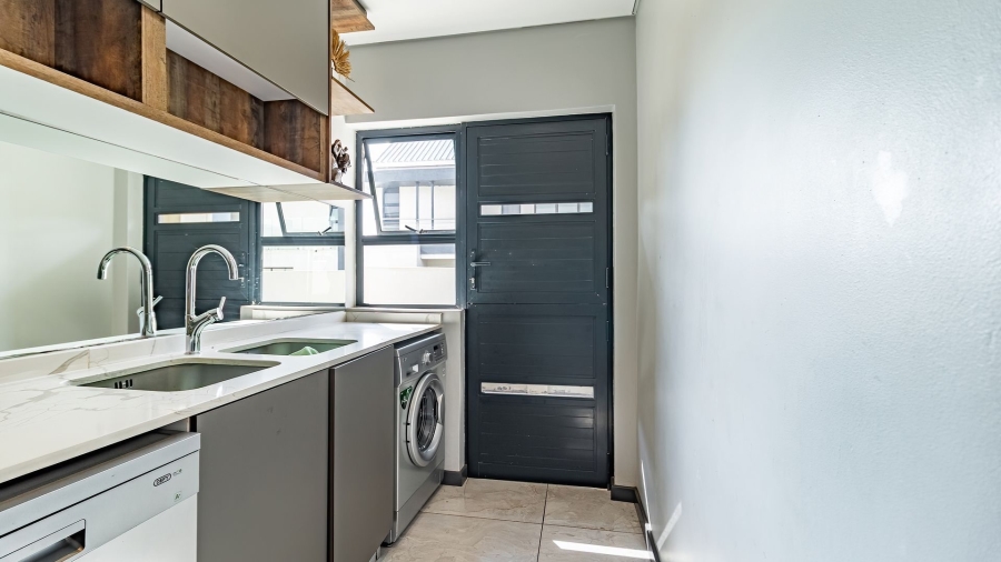 4 Bedroom Property for Sale in Swallow Hills Lifestyle Estate Gauteng