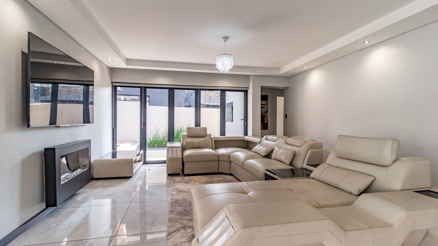 4 Bedroom Property for Sale in Swallow Hills Lifestyle Estate Gauteng