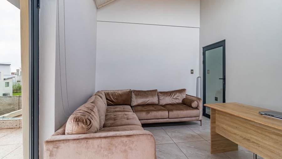 4 Bedroom Property for Sale in Swallow Hills Lifestyle Estate Gauteng
