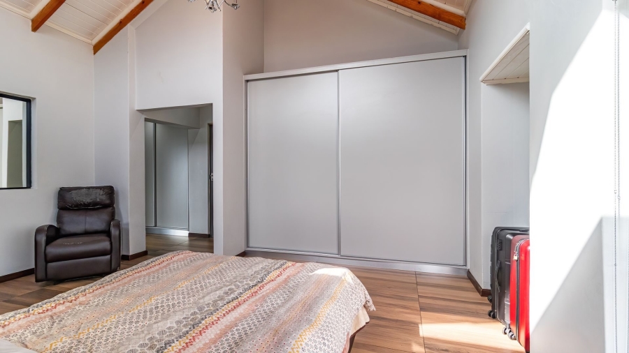 4 Bedroom Property for Sale in Swallow Hills Lifestyle Estate Gauteng