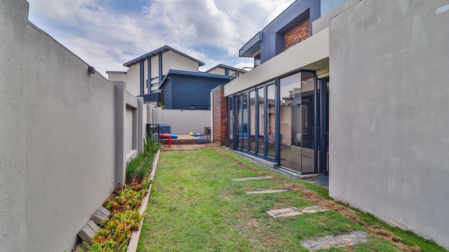 4 Bedroom Property for Sale in Swallow Hills Lifestyle Estate Gauteng