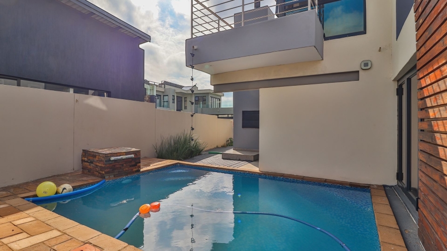4 Bedroom Property for Sale in Swallow Hills Lifestyle Estate Gauteng