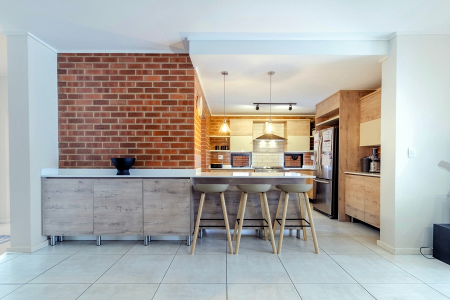 To Let 4 Bedroom Property for Rent in Sharonlea Gauteng