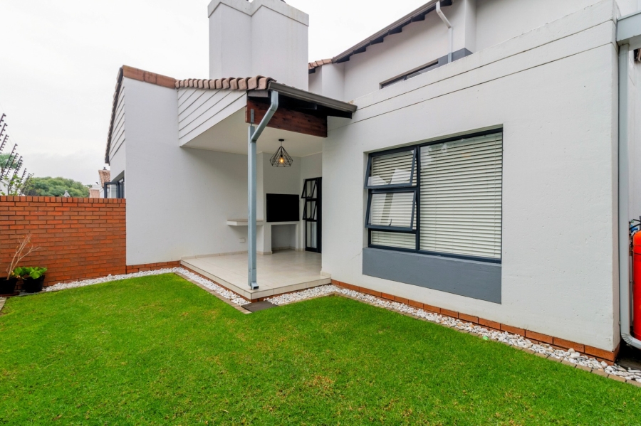 To Let 4 Bedroom Property for Rent in Sharonlea Gauteng
